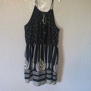 Black and white pattern dress